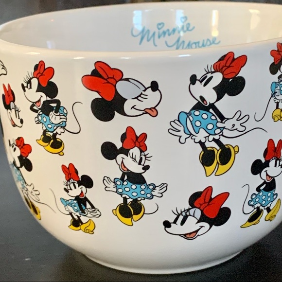 Disney Minnie Mouse Classic Poses 29oz Soup Mug - Picture 4 of 13
